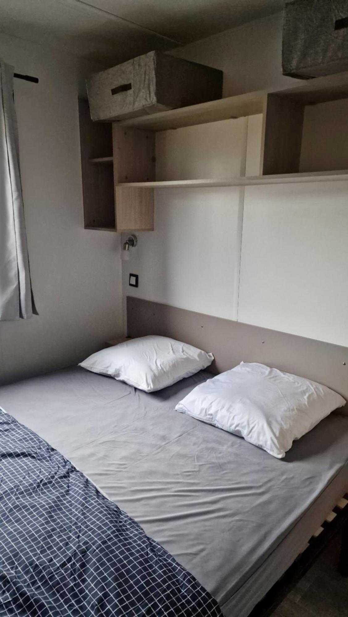 Mobilhome Clim Tele La Falaise 4 Etoiles Narbonne Exteriör bild