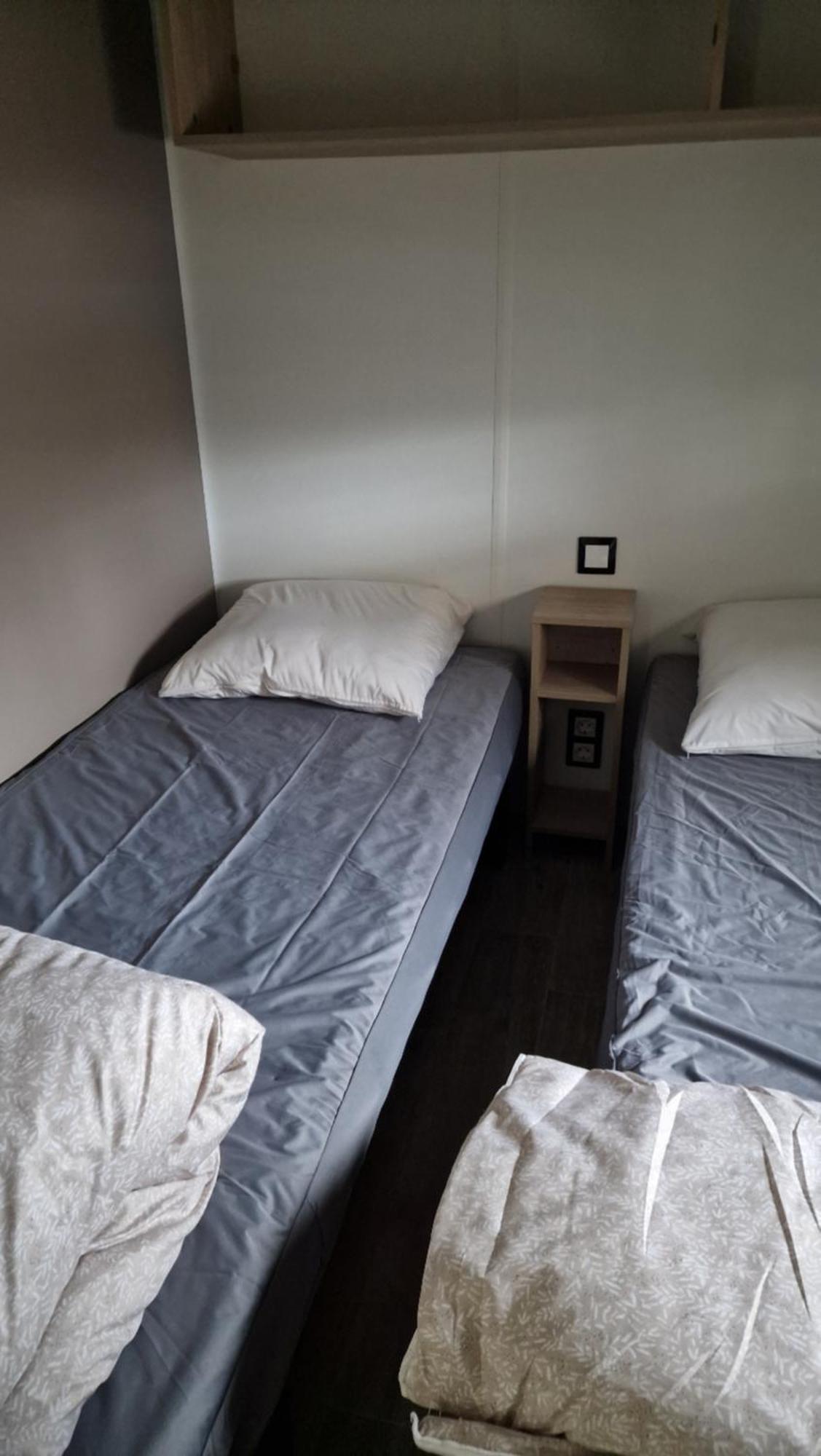 Mobilhome Clim Tele La Falaise 4 Etoiles Narbonne Exteriör bild